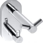 OMEGA: Pakaramais ar 2 āķiem