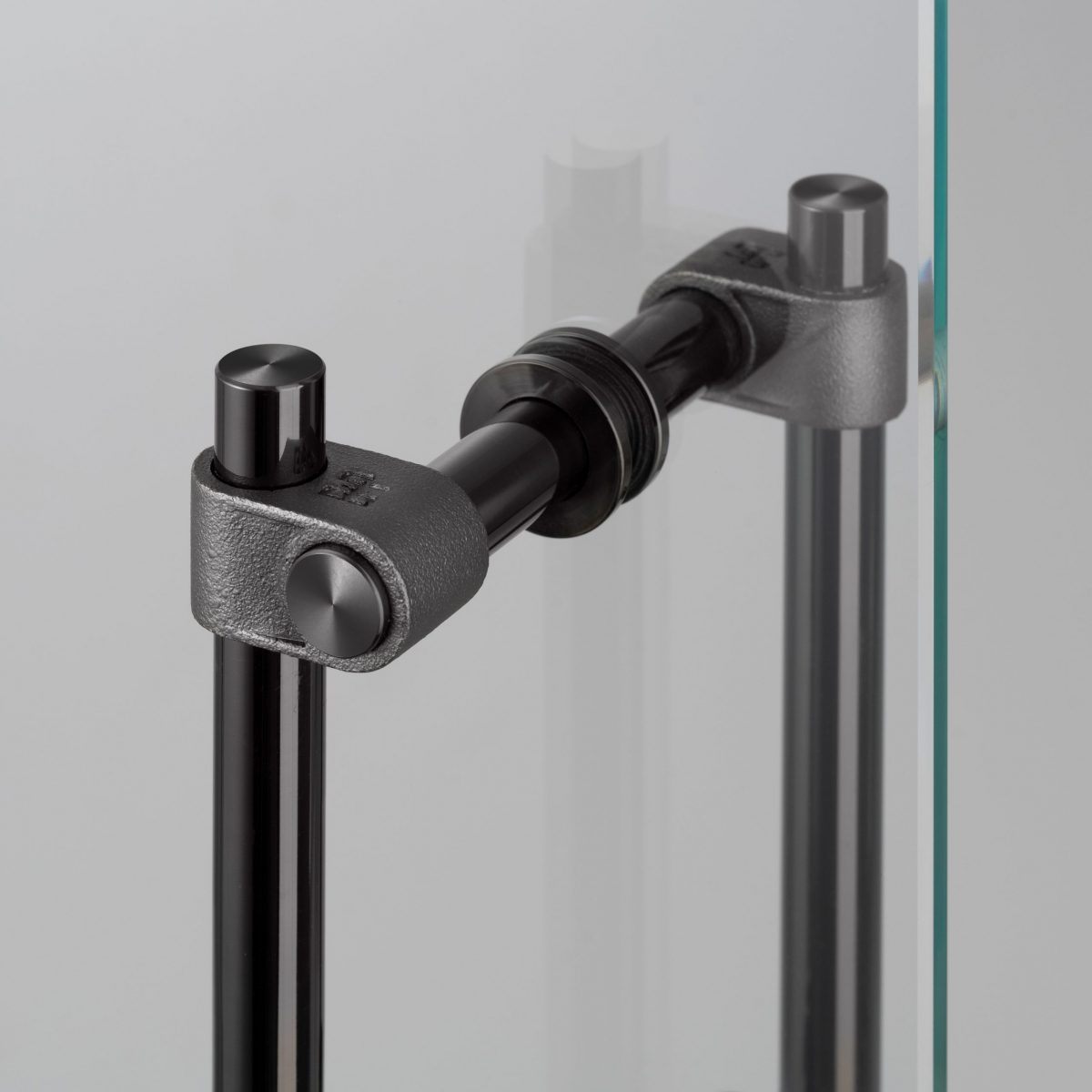 Мебельная ручка Closet Bar / Double-Sided / Cast Buster+Punch — изображение 7