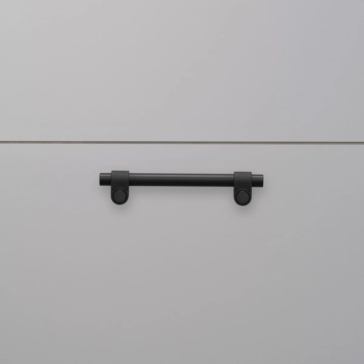 Mēbeļu rokturi Pull Bar / Cast Buster+Punch - Image 2