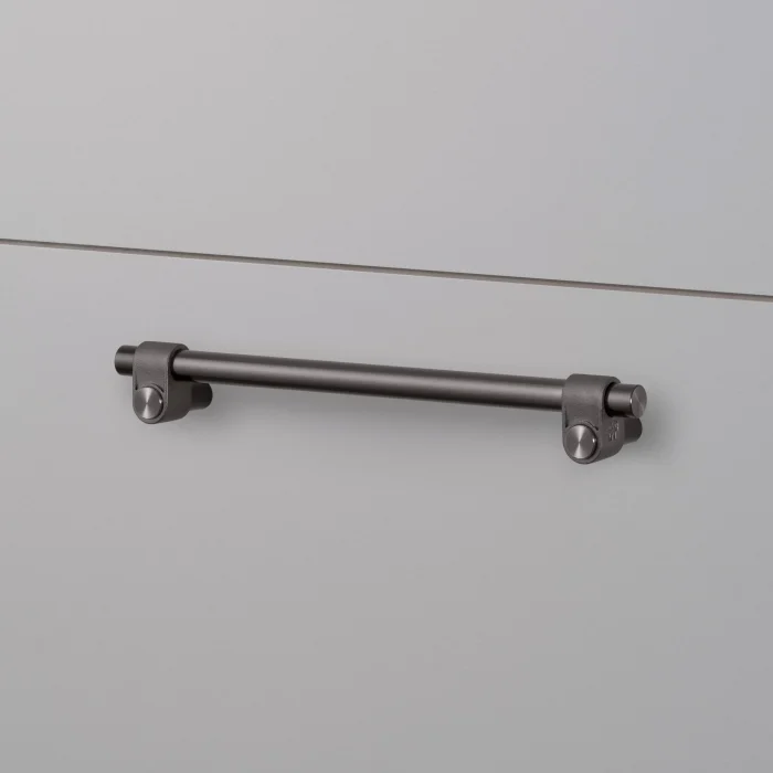 Pull Bar / Cast Buster+Punch