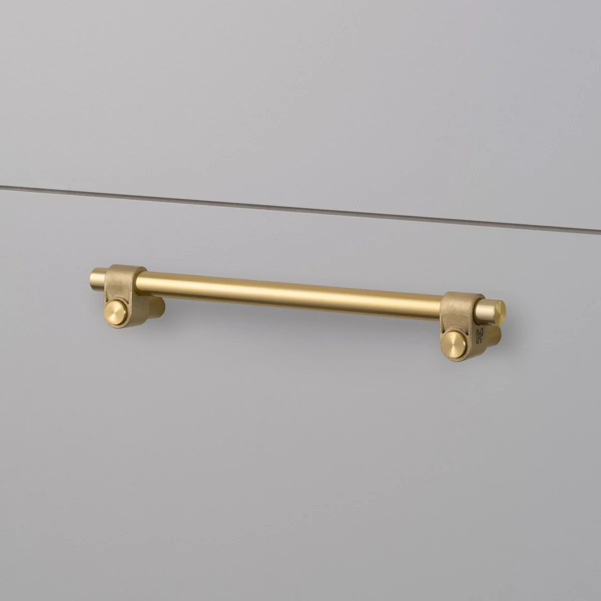 Mēbeļu rokturi Pull Bar / Cast Buster+Punch - Image 24