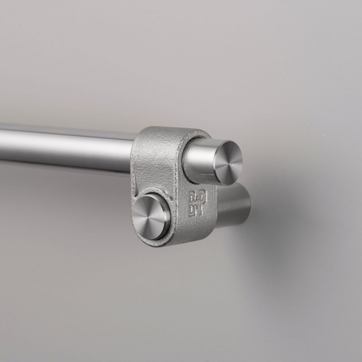 Mēbeļu rokturi Pull Bar / Cast Buster+Punch - Image 29