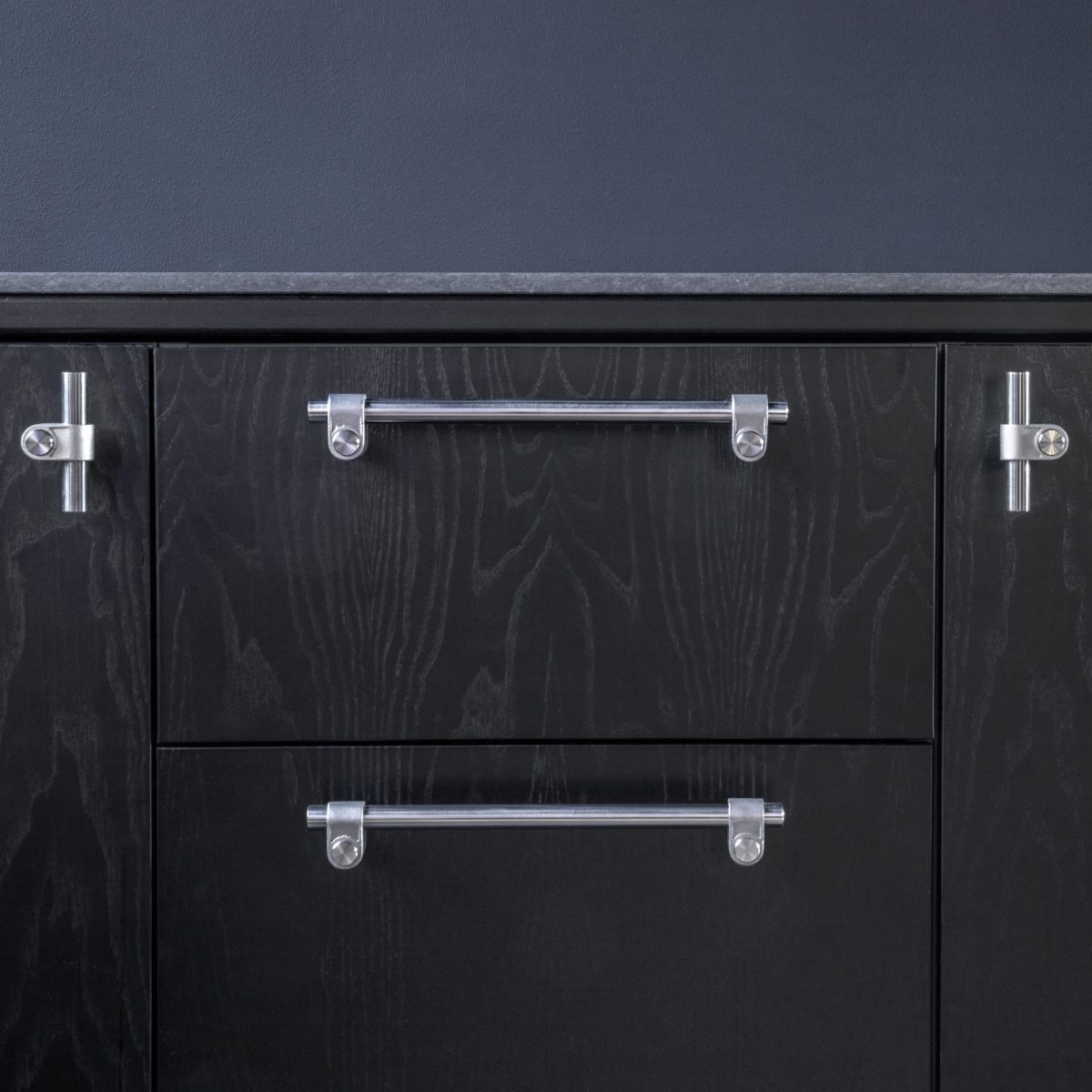 Mēbeļu rokturi Pull Bar / Cast Buster+Punch - Image 30