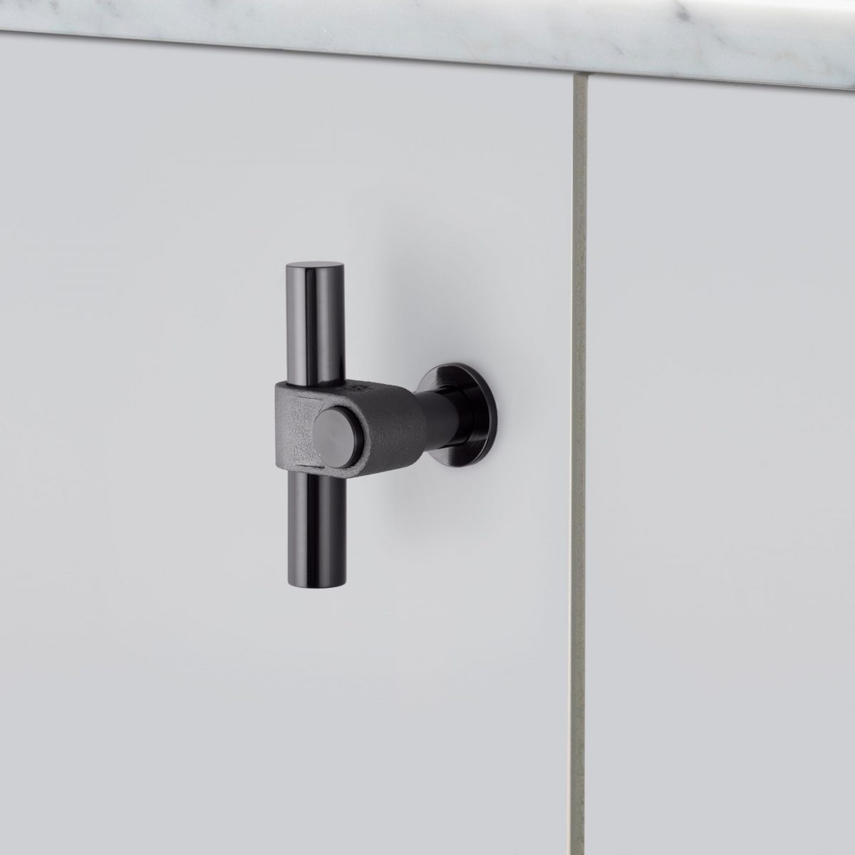 Мебельная ручка T-Bar / Cast Buster+Punch — изображение 11