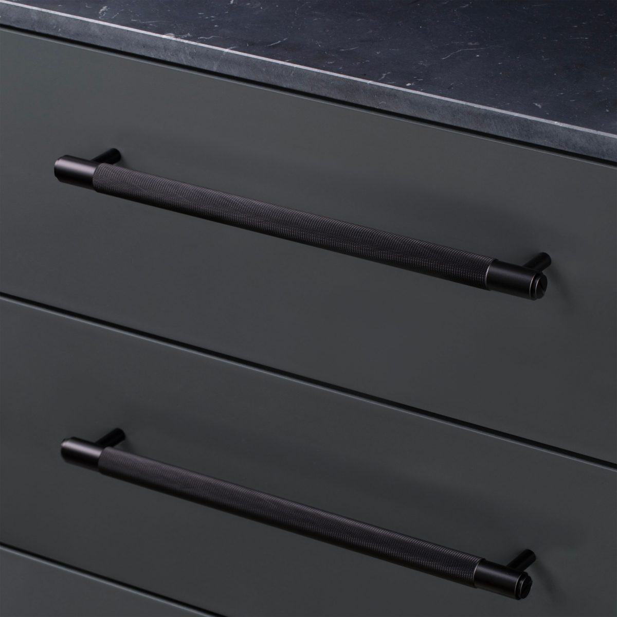 BP_Pull-Bar_plate_Black_6 Мебельная ручка Pull Bar / Plate / Cross Buster+Punch — изображение 7