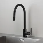 Кухонный смеситель с выдвижным изливом Kitchen Tap / Pull-Out Mixer / Linear Buster+Punch — изображение 3