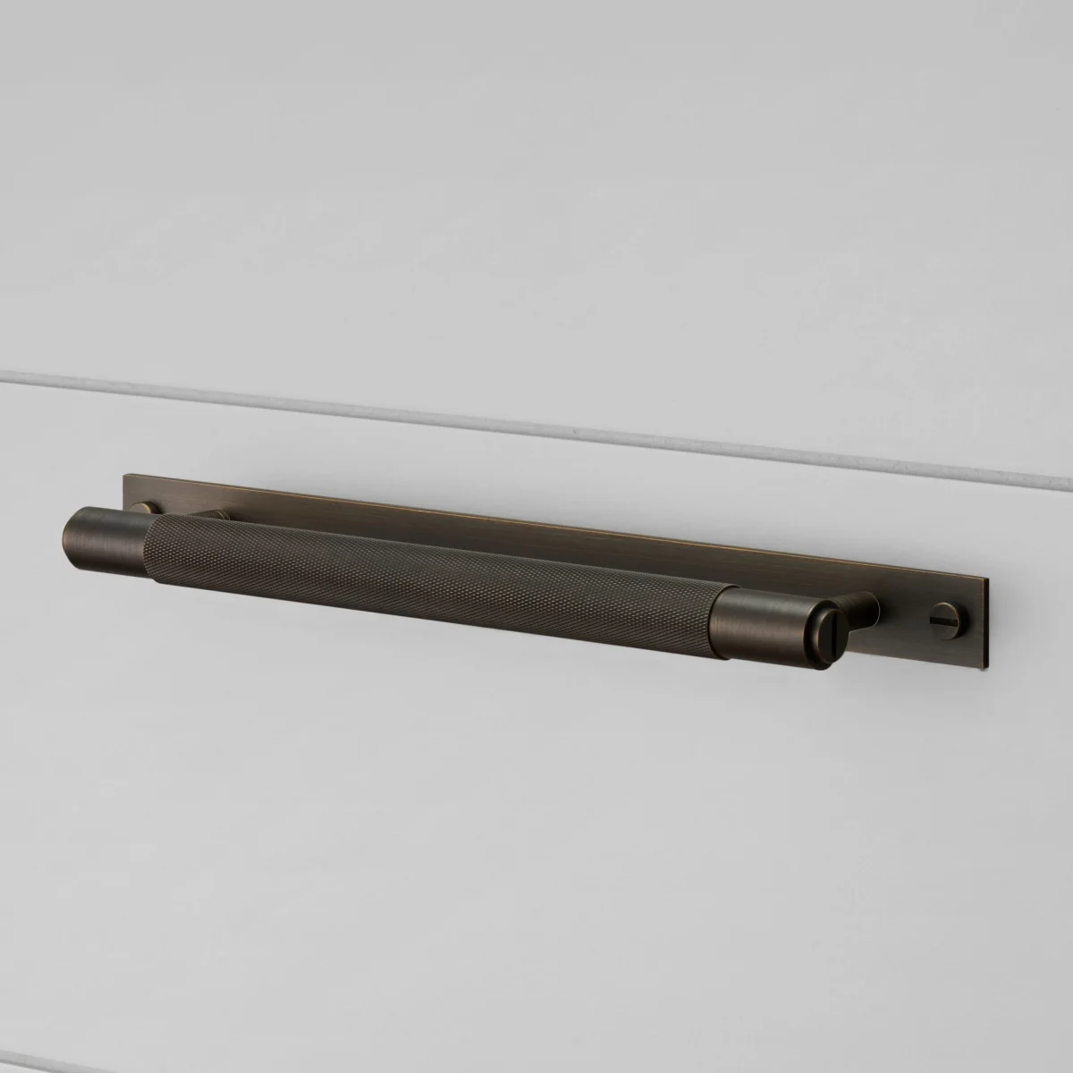 BusterPunch_Pull-Bar_Plate_smoked_bronze_7 Мебельная ручка Pull Bar / Plate / Cross Buster+Punch — изображение 22
