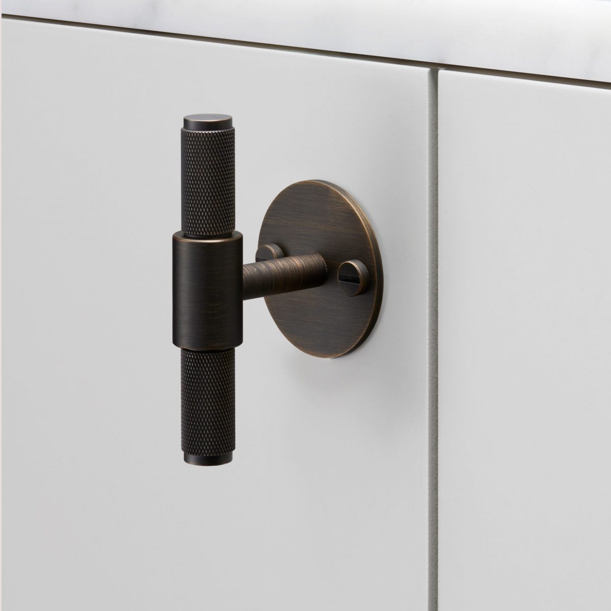 Мебельная ручка T-Bar / Plate / Cross Buster+Punch — изображение 1