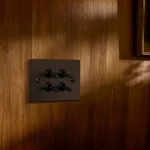 Detaļu komplekts / Slēdzis / Lineārs Buster + Punch - Image 10